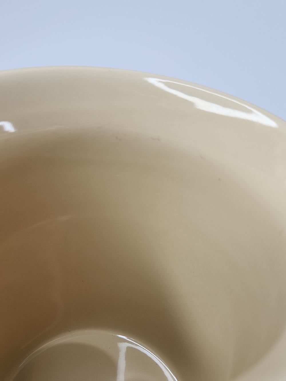 Le Creuset Red Utensil Crock - Picture 5 of 6